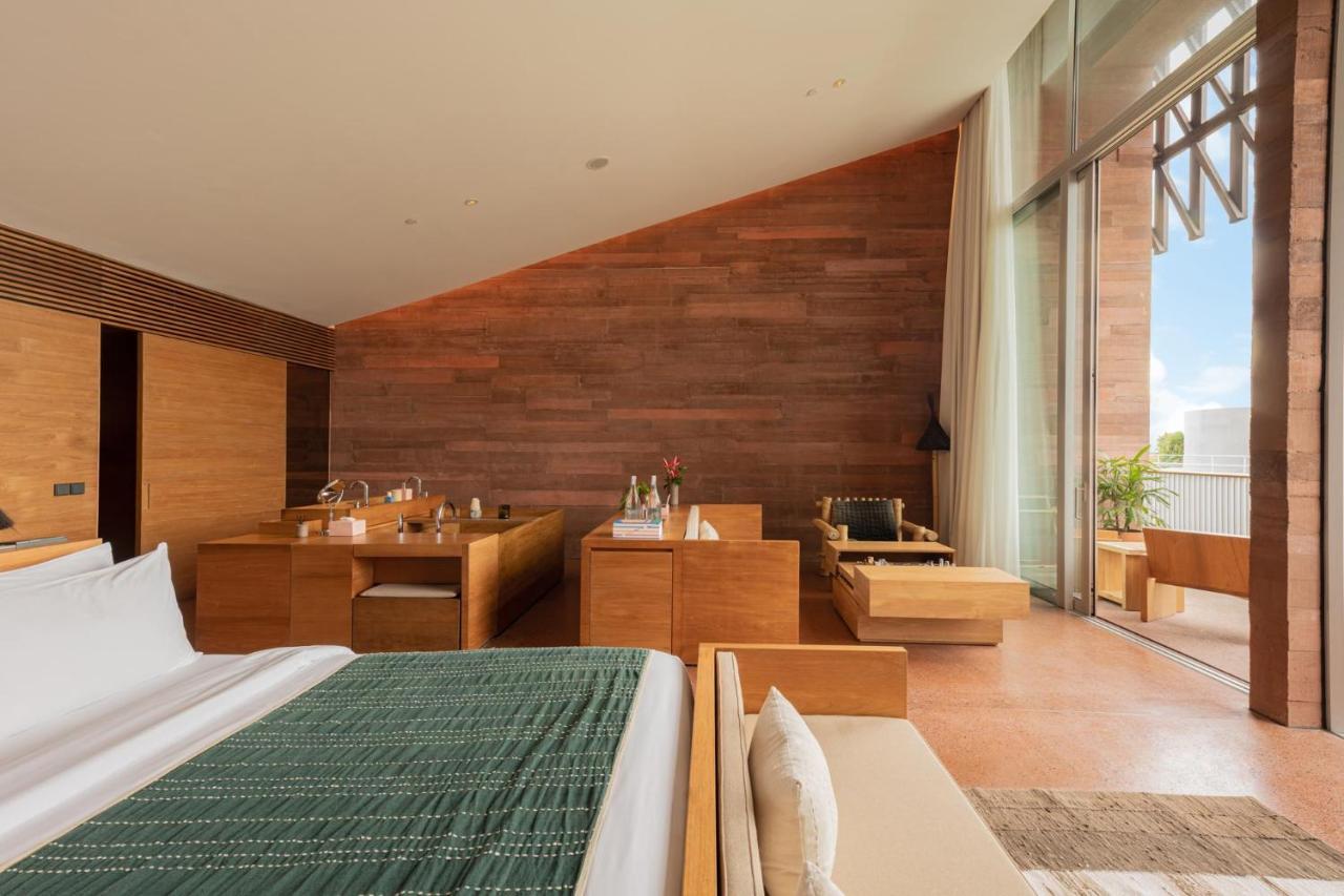 Potato Head & 5* Seminyak (Bali)