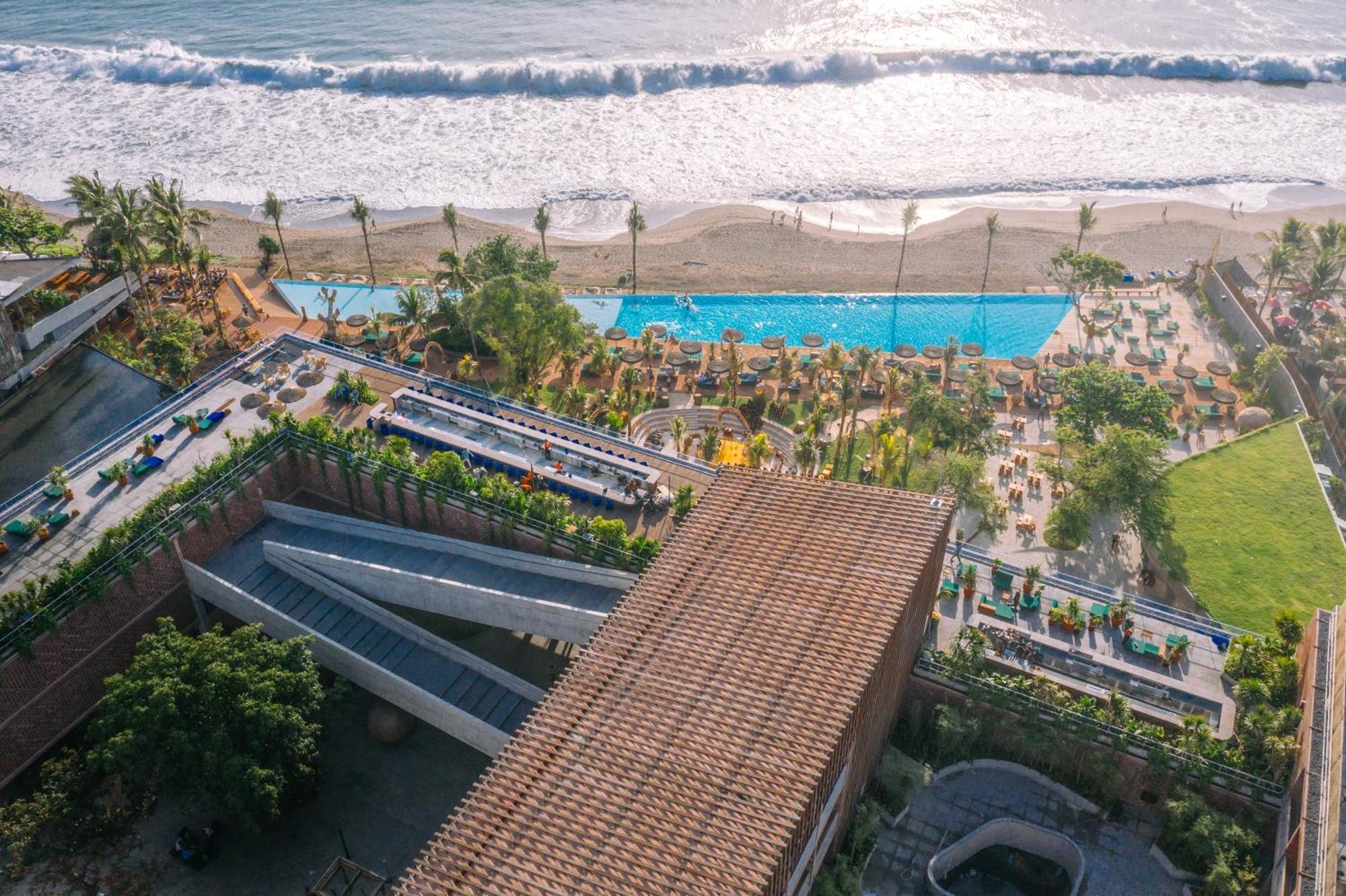 Potato Head & Resort 5*